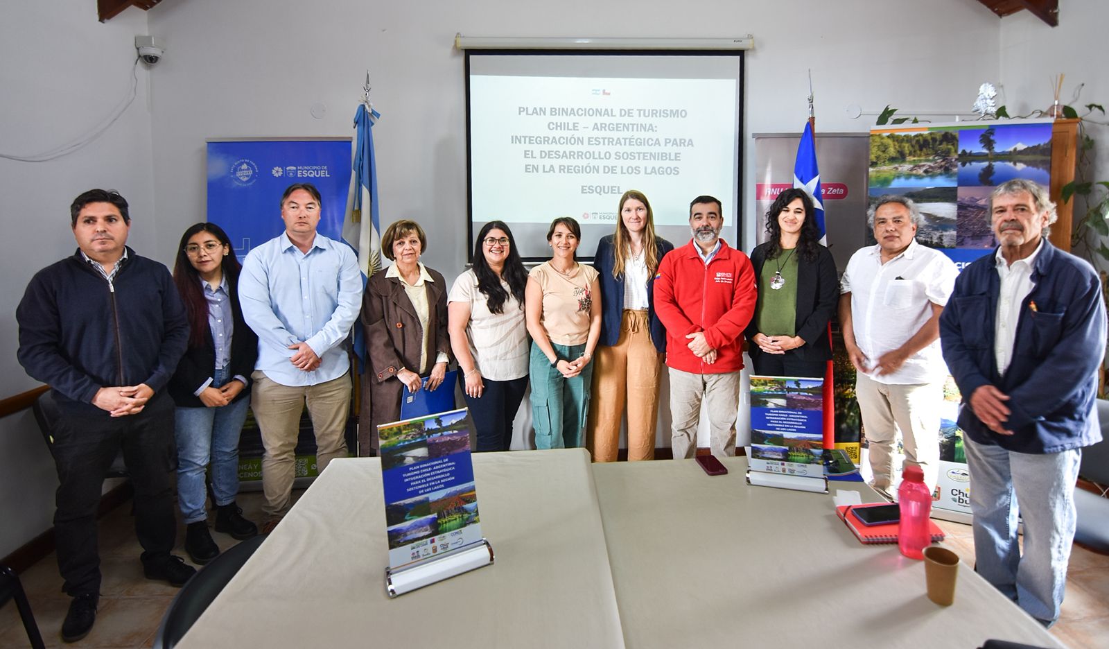 Esquel fue sede del primer encuentro binacional para potenciar el turismo junto a municipios de Chile