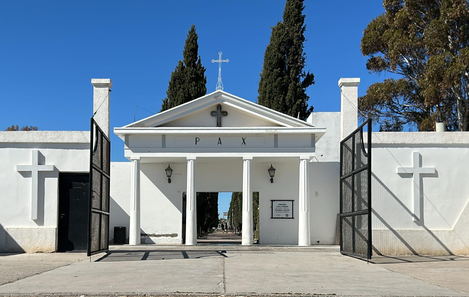 Rawson: El municipio brindó detalles del reordenamiento del Cementerio y aseguró que la fotos que circularon “fueron descontextualizadas”