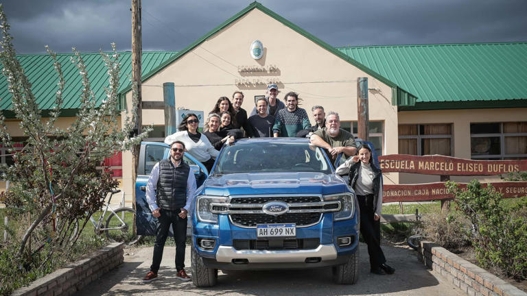 Una automotriz realizó la remodelación de una escuela en Paso del Sapo