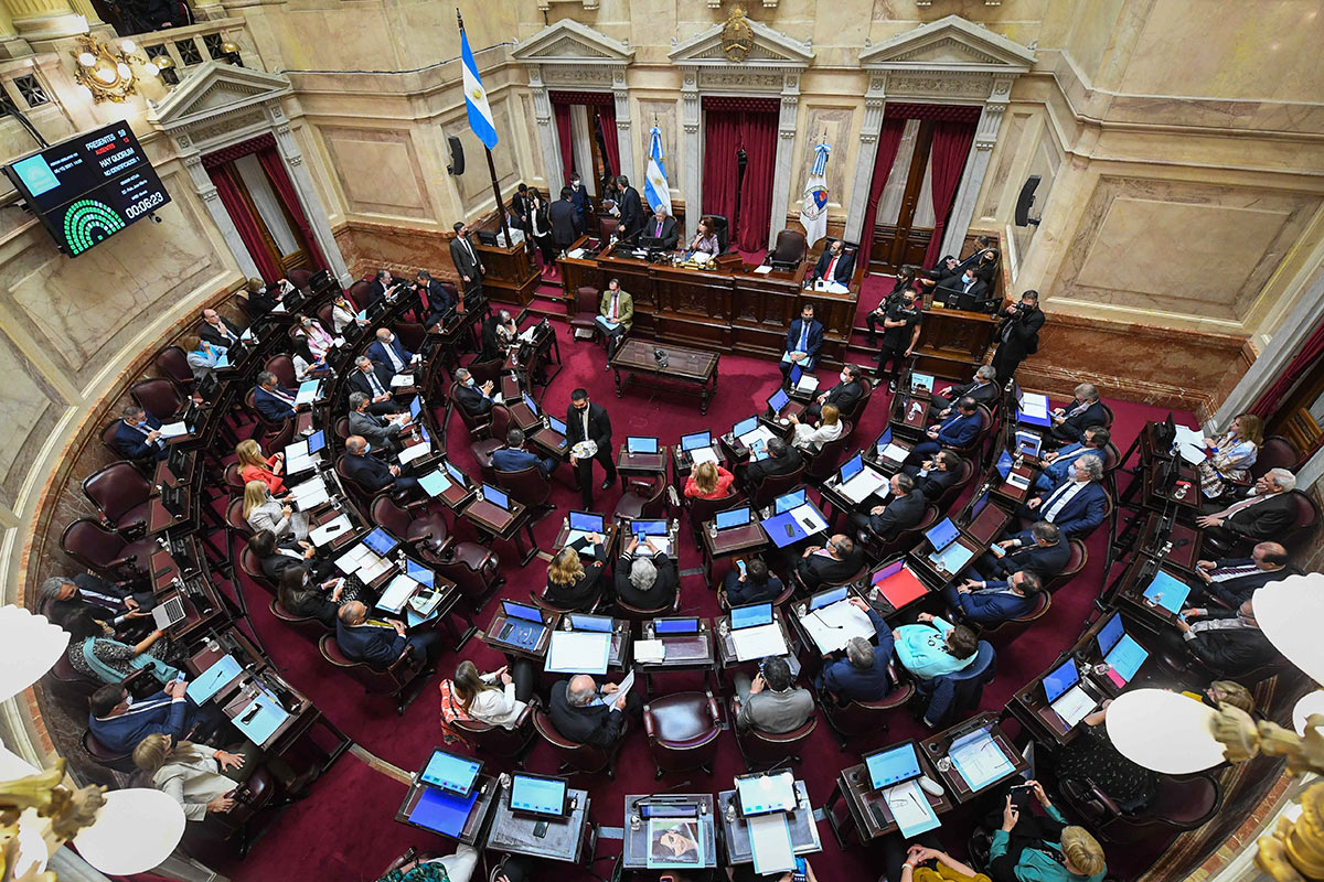 Juran este viernes 23 senadores electos en octubre y se prolonga la situación de Villaverde