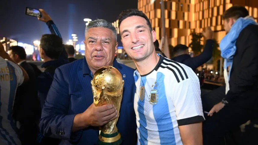 “Chiqui” Tapia quiere que Scaloni continúe cuatro años más al frente de la Selección Argentina