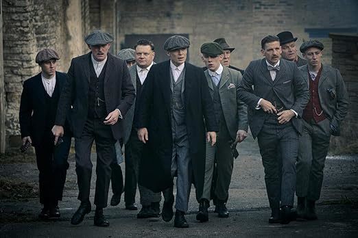 La exitosa serie “Peaky Blinders“, tendrá su película