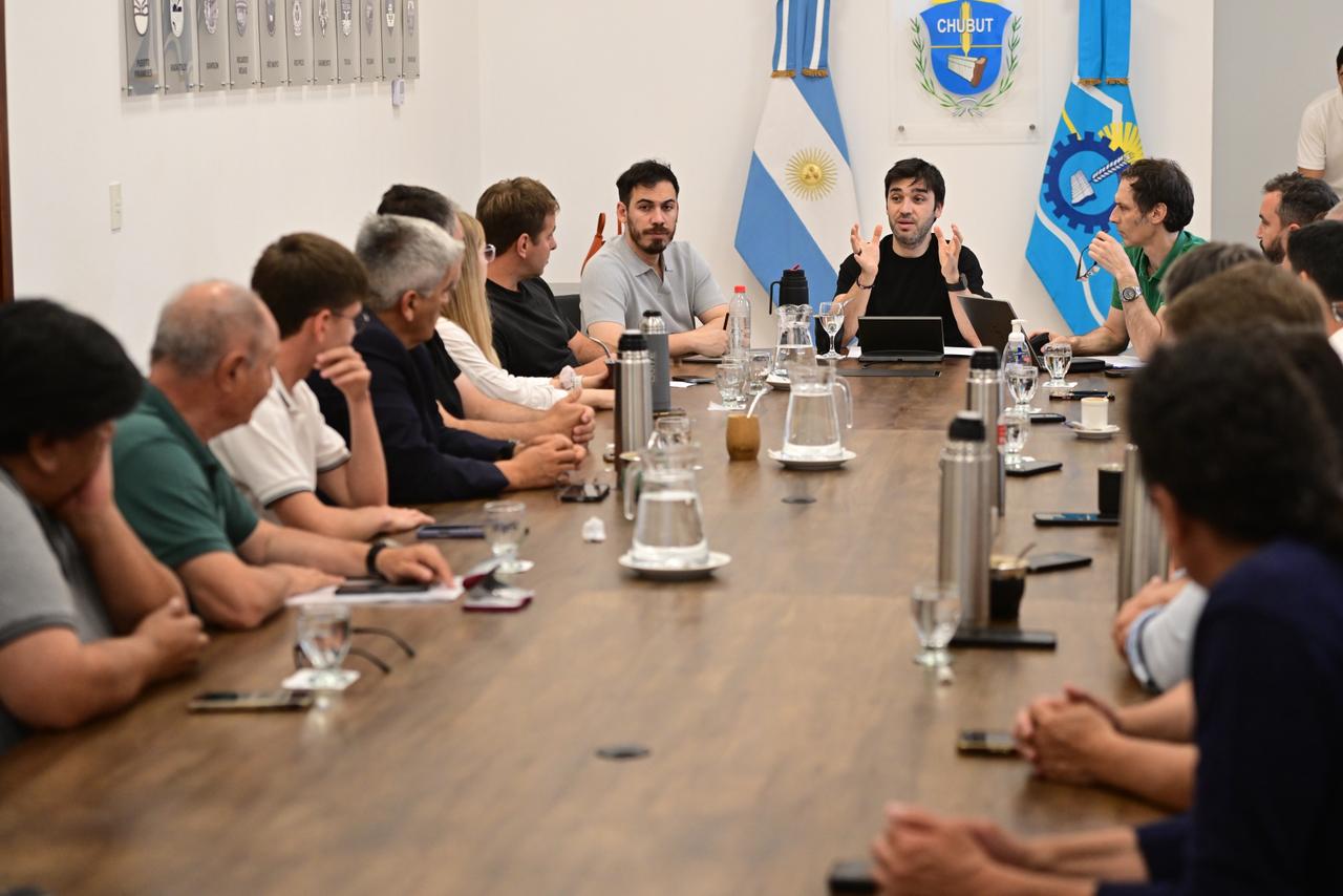 Torres encabezó reunión con intendentes en el marco de las obras de infraestructura previstas para el próximo año