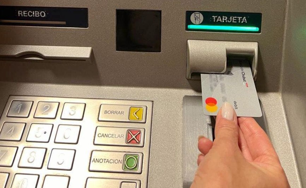 Chubut: Jubilados provinciales cobran el medio aguinaldo hoy martes 23