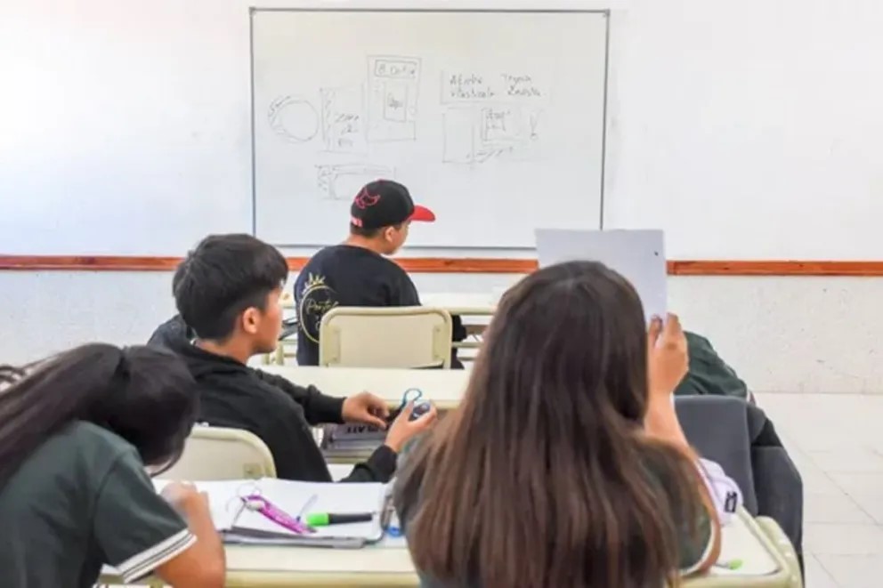 Hoy comienza la reinscripción a las Becas Gregorio Álvarez