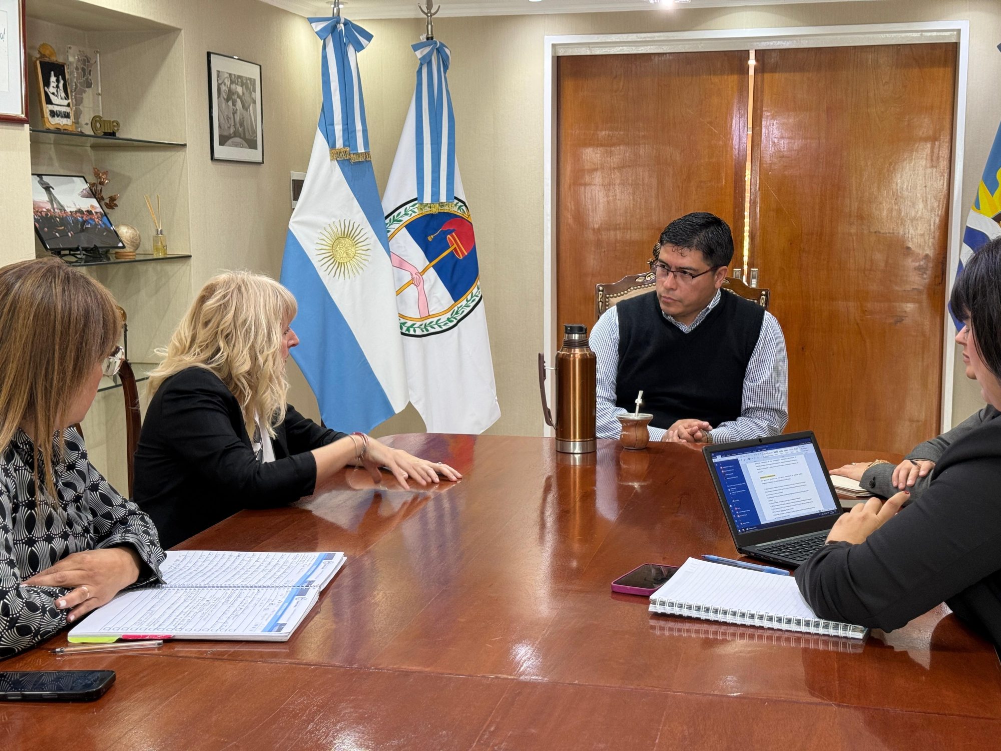 Vidal se reunió con la UNPA por el estudio previo para implementar la carrera de Medicina en Santa Cruz