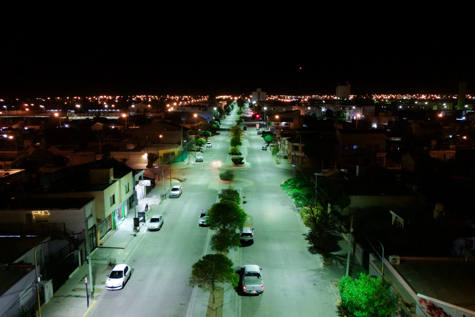 Rawson: La avenida Sarmiento ya cuenta con iluminación LED