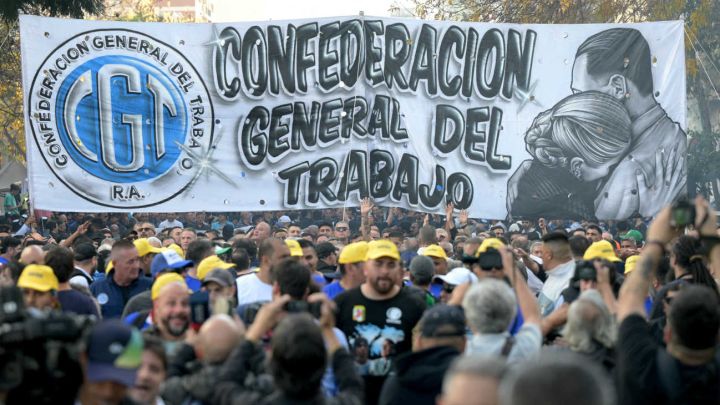 Sin protestas a la vista, la CGT se reúne hoy para acordar un rechazo abierto a la reforma laboral