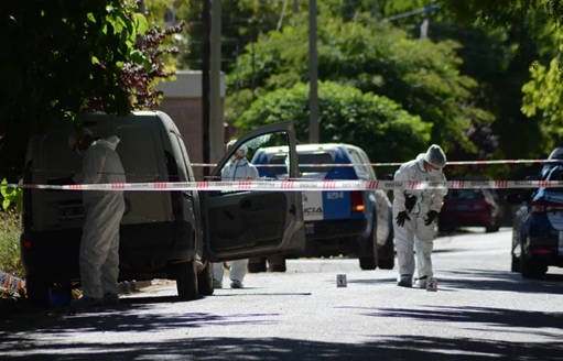 Neuquén: Identificaron a la mujer hallada muerta dentro de una camioneta estacionada