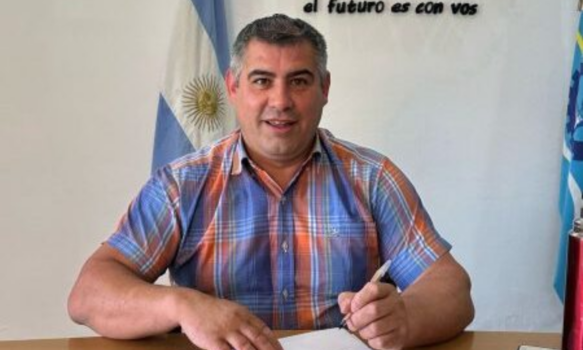 Puerto Patriada inicia su recuperación tras quedar contenido el incendio