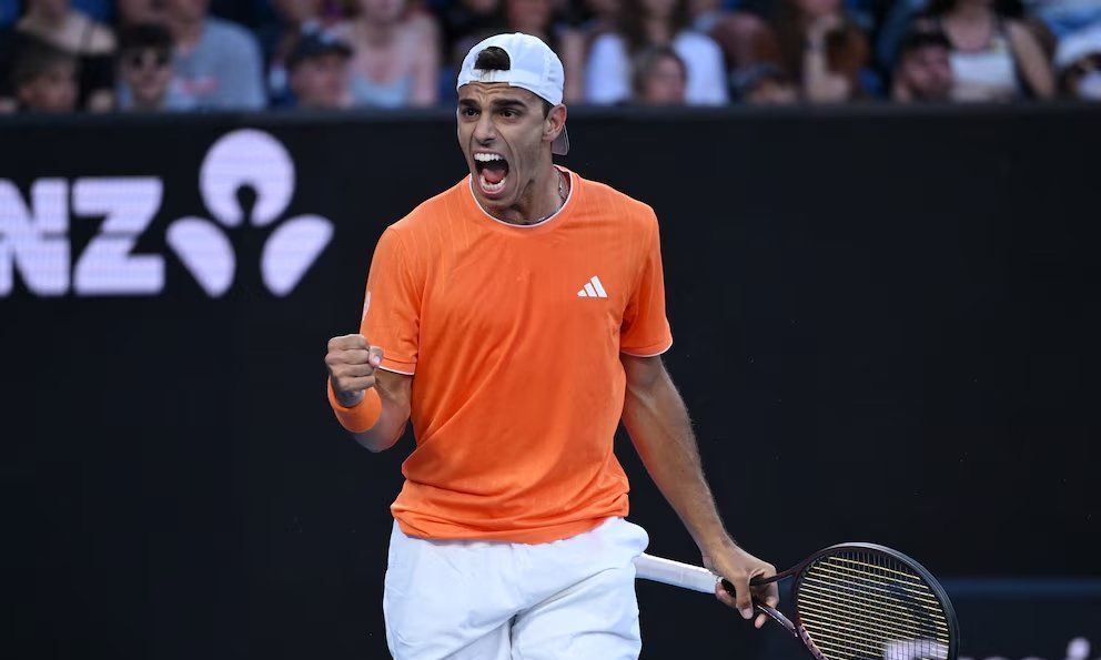 Francisco Cerúndolo dio el batacazo: Venció a Rublev en tres sets y avanzó a los octavos de final del Abierto de Australia
