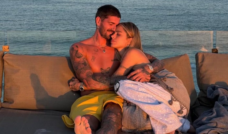 Rodrigo De Paul se tatuó un dibujo de Tini y se mostró más enamorado que nunca durante sus vacaciones