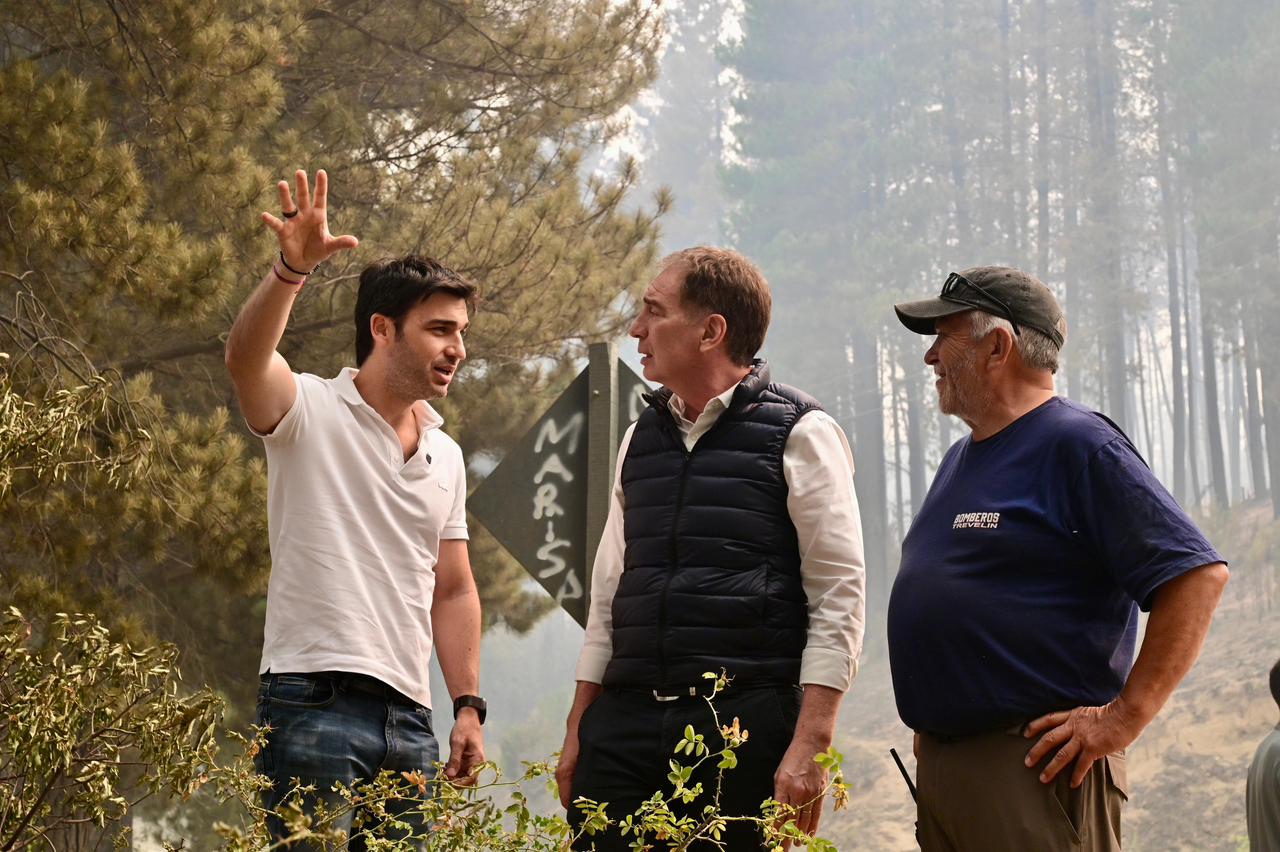 Incendios en Chubut: Torres y Santilli anunciaron una recompensa de $ 50 millones para dar con los responsables