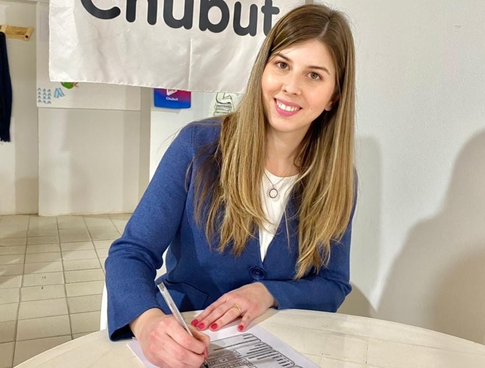 Se incendió el despacho del Senado de la senadora chubutense Andrea Cristina