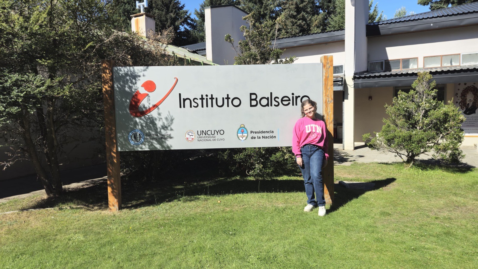 María Luz Cortez, la ingeniera chubutense que realiza una pasantía en el Instituto Balseiro sobre la radiación en los materiales