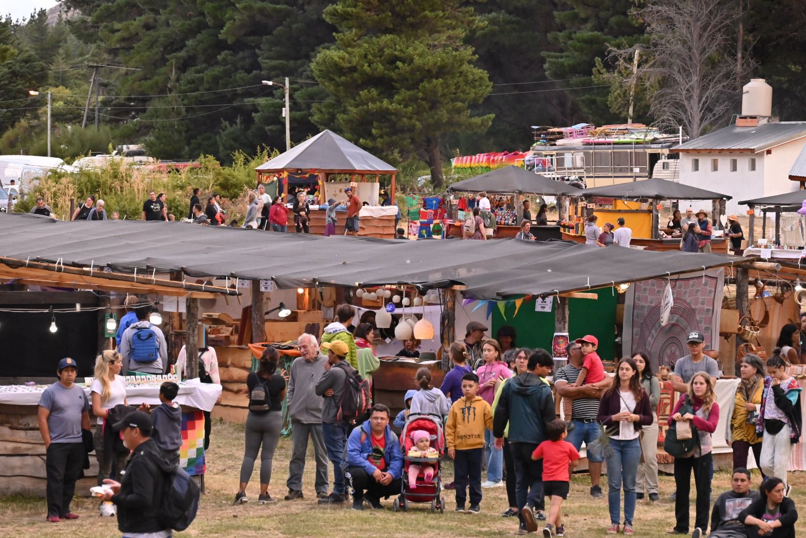 Cuatro fiestas populares se festejaron en Chubut junto al comienzo de los Carnavales de Dolavon