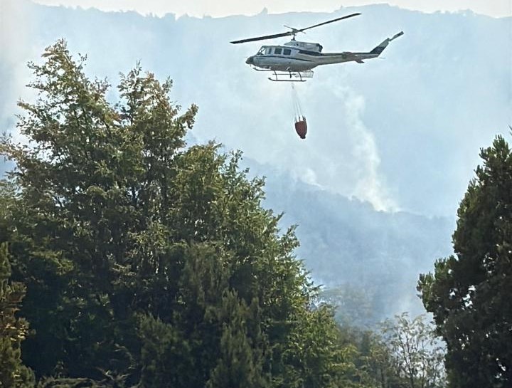 Incendios forestales: Tras las lluvias, las tareas de combate se intensifican en las zonas con puntos calientes