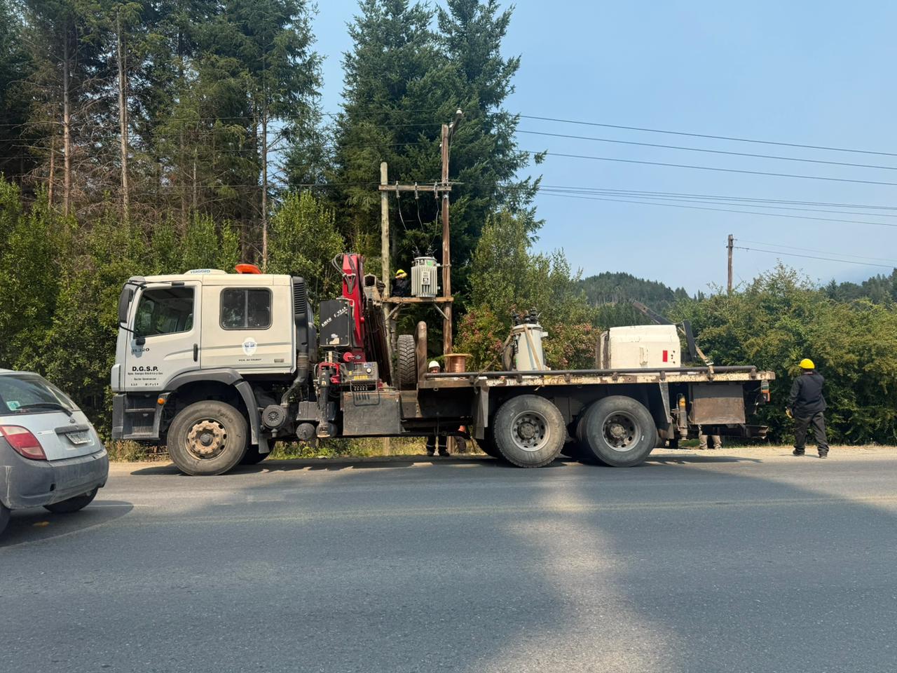 Tras los incendios, el Gobierno del Chubut avanza en la normalización total del servicio eléctrico en la Comarca Andina