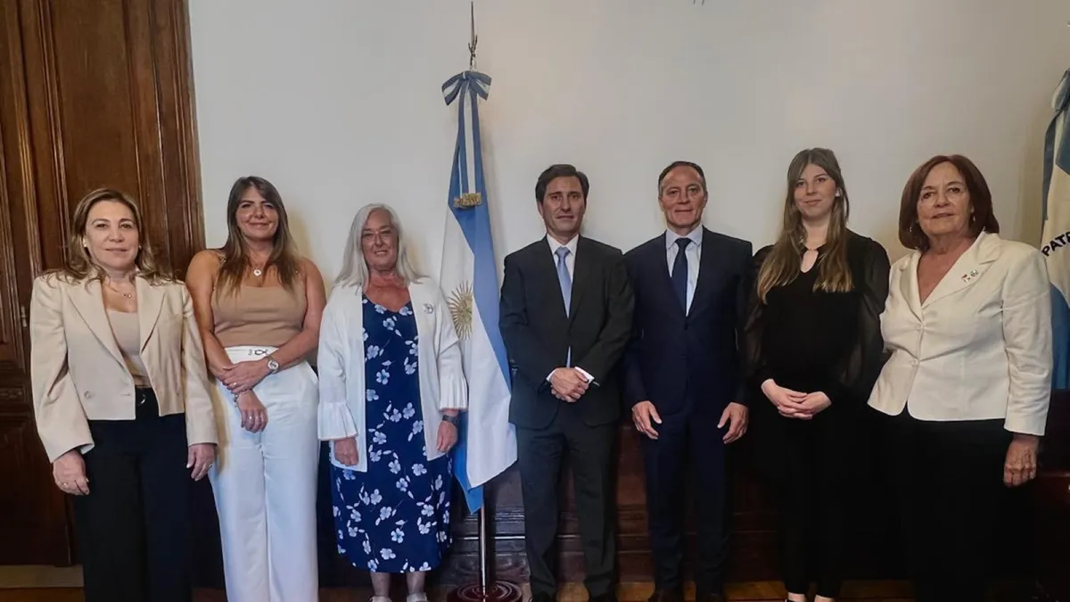 Las senadoras que responden a Torres, Terenzi y Cristina, se sumaron al nuevo interbloque “Impulso País”