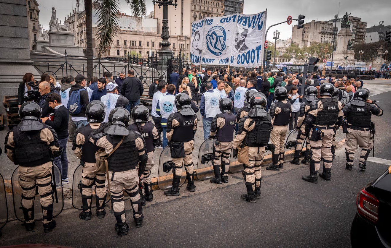 Día repleto de tensión: La CGT marcha en contra de la reforma laboral y el Gobierno aplicará el protocolo antipiquetes