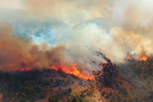 Los incendios en Chubut no cesan, la Ruta Provincial N° 71 quedó habilitada nuevamente y se esperan lluvias en la zona