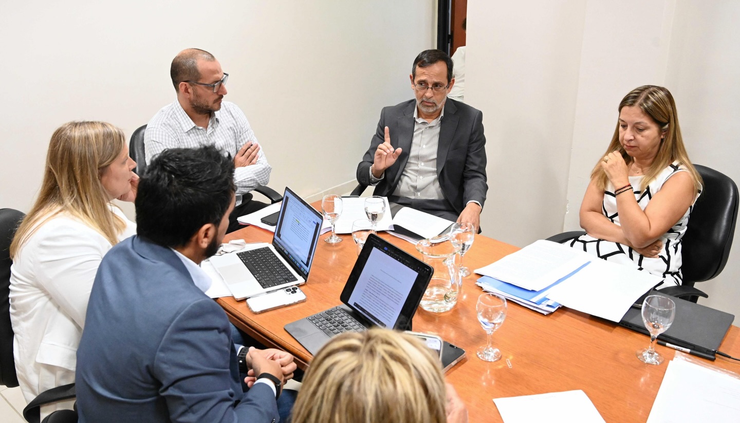 Cibercrimen: Reunión de comisión con el fiscal Fernando Rivarola