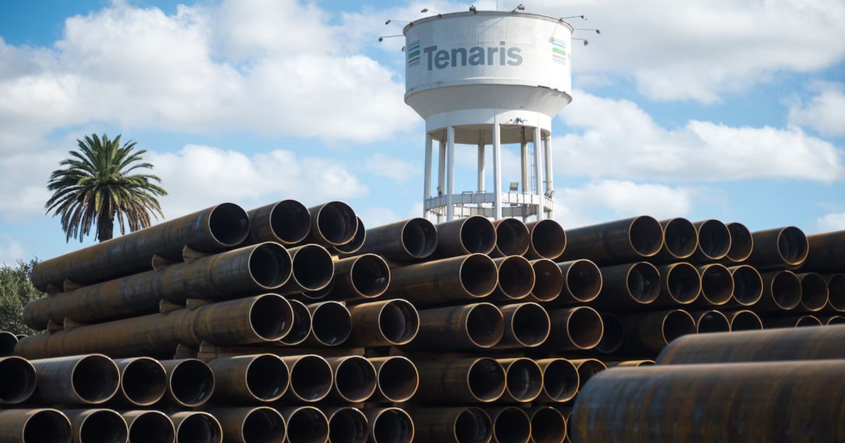 El Gobierno anunció un nuevo llamado a licitación por tubos de acero y buscó bajar la tensión con Techint