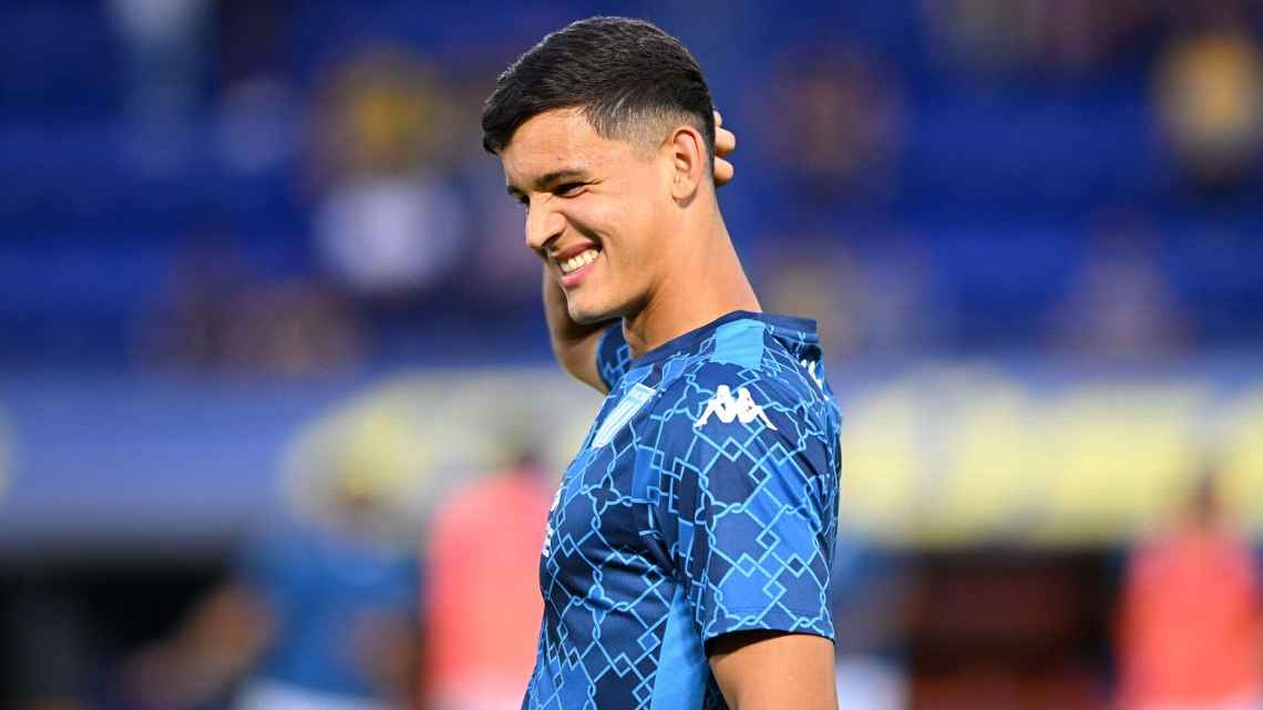 Dura noticia en Racing: Valentín Carboni se rompió los ligamentos