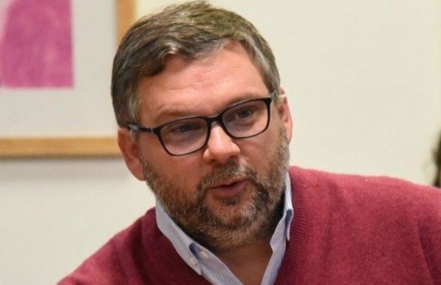 Casación anuló el sobreseimiento en la causa “vacunación VIP” y ordenó llevar a juicio a Santiago Igón