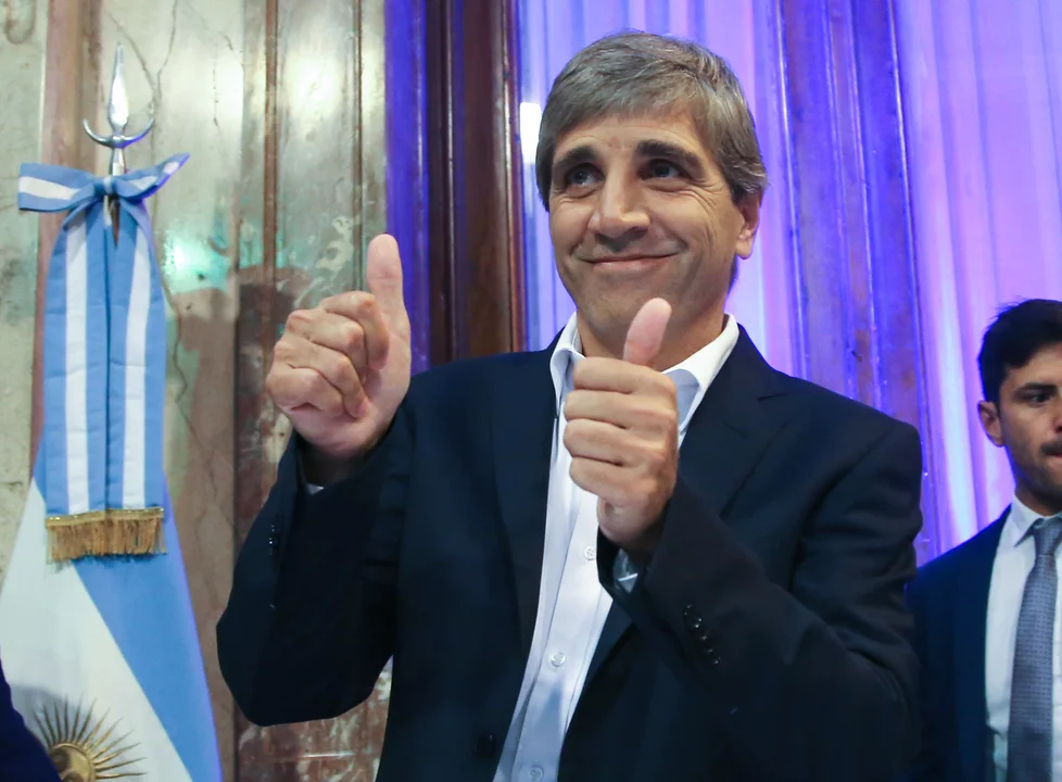 Caputo: “Es impactante el cambio de imagen de Argentina en el mundo”