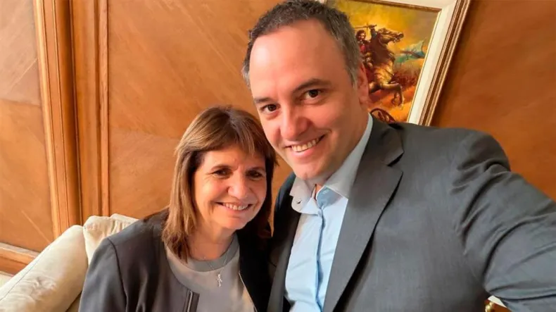 Luego del escandalo, Adorni se reúne con Bullrich con el objetivo de “alcanzar la paz”