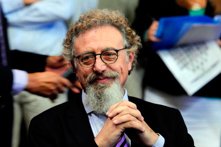 Luenzo impulsa un armado político con Kicillof como referencia para 2027