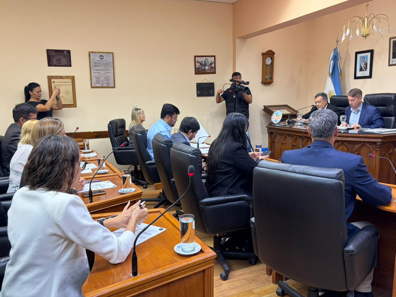 Rawson: Minuto de silencio por la familia Bria y compromiso con la Democracia durante la segunda sesión en el Concejo Deliberante