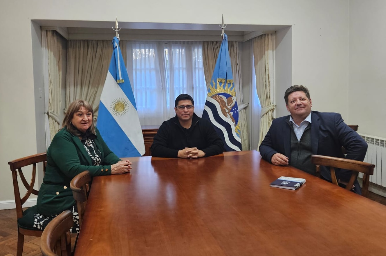 Vidal impulsa una inversión millonaria en Jaramillo-Fitz Roy “para generar trabajo y turismo”