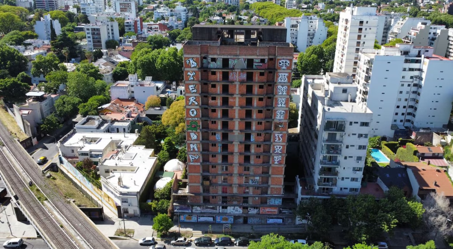 Desesperación tras el derrumbe en Parque Patricios: “No tenemos a dónde ir”