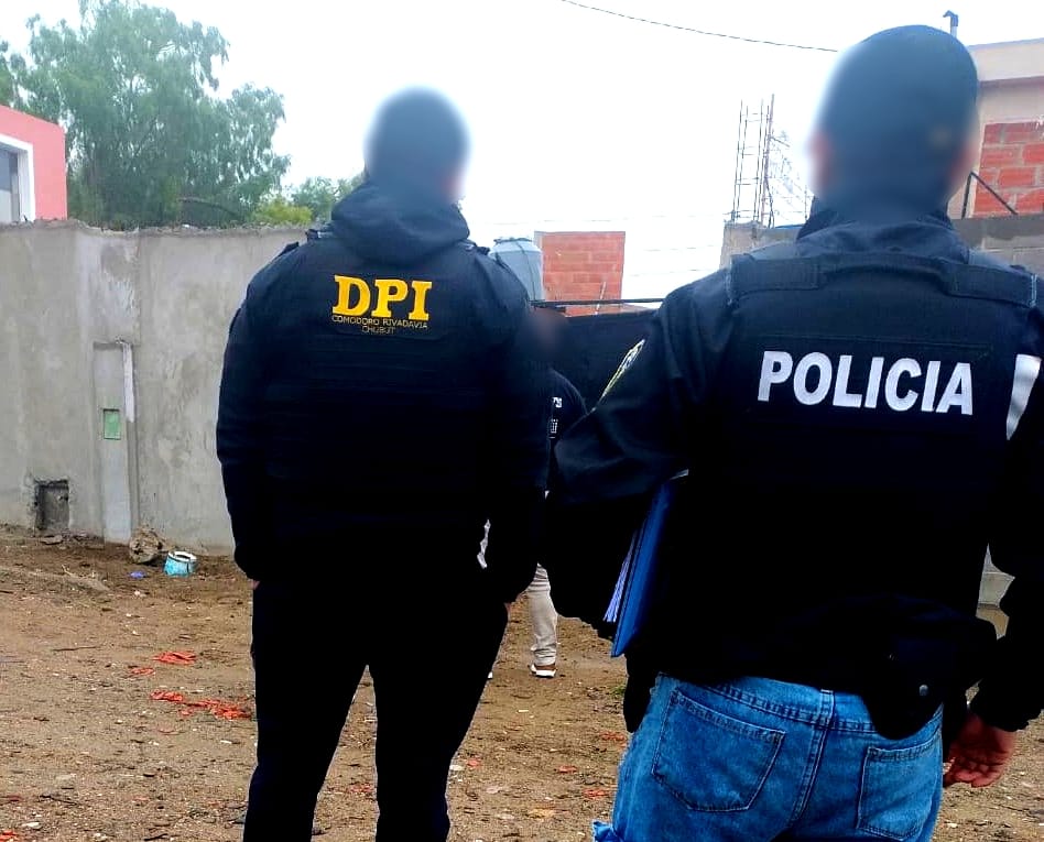 La Policía del Chubut secuestró armas de fuego y detuvo a dos personas vinculadas con violentos hechos en Comodoro Rivadavia