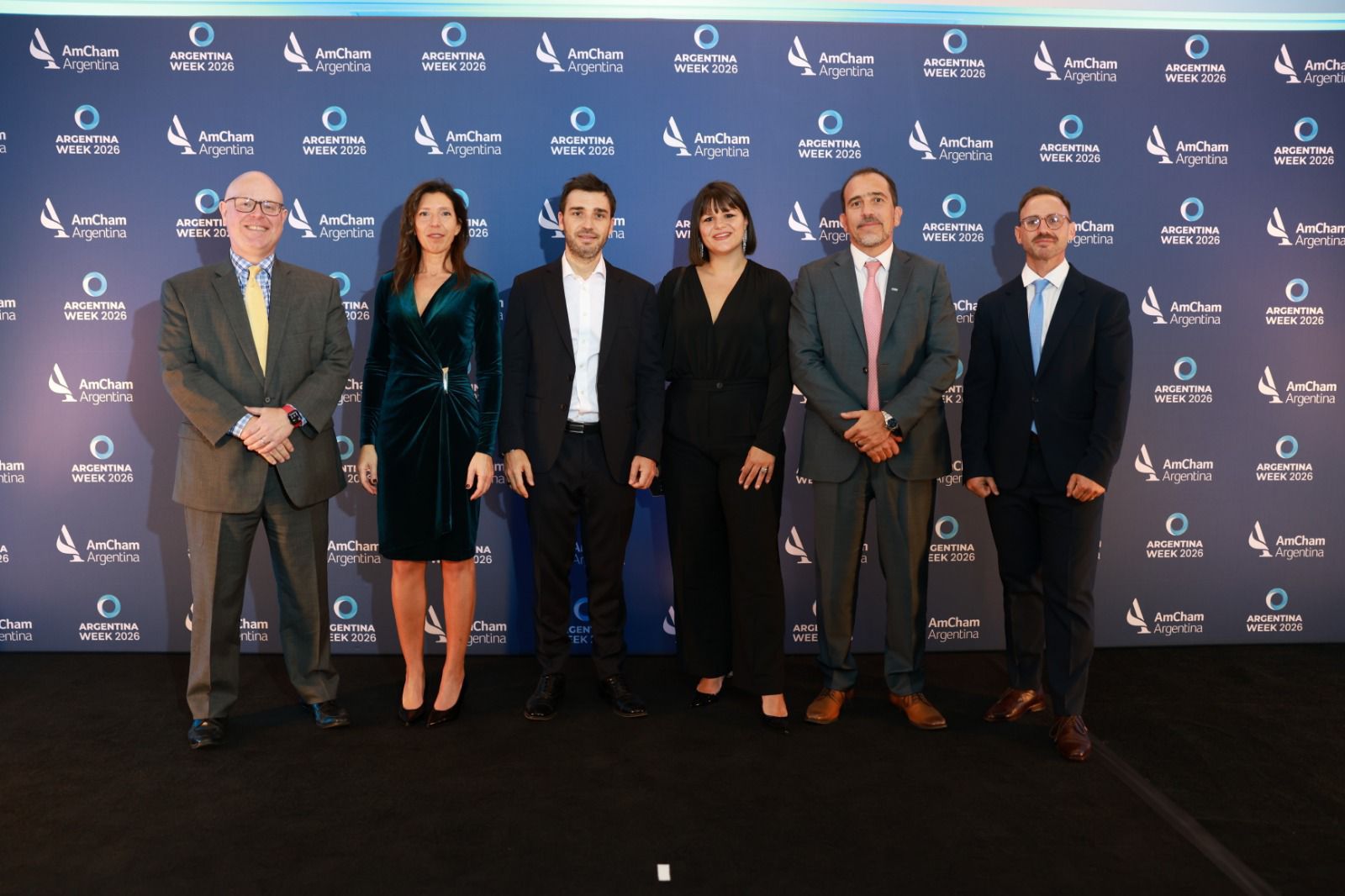 Torres confirmó la licitación para la construcción de una línea de 500 kv que permitirá triplicar la capacidad eólica en Chubut