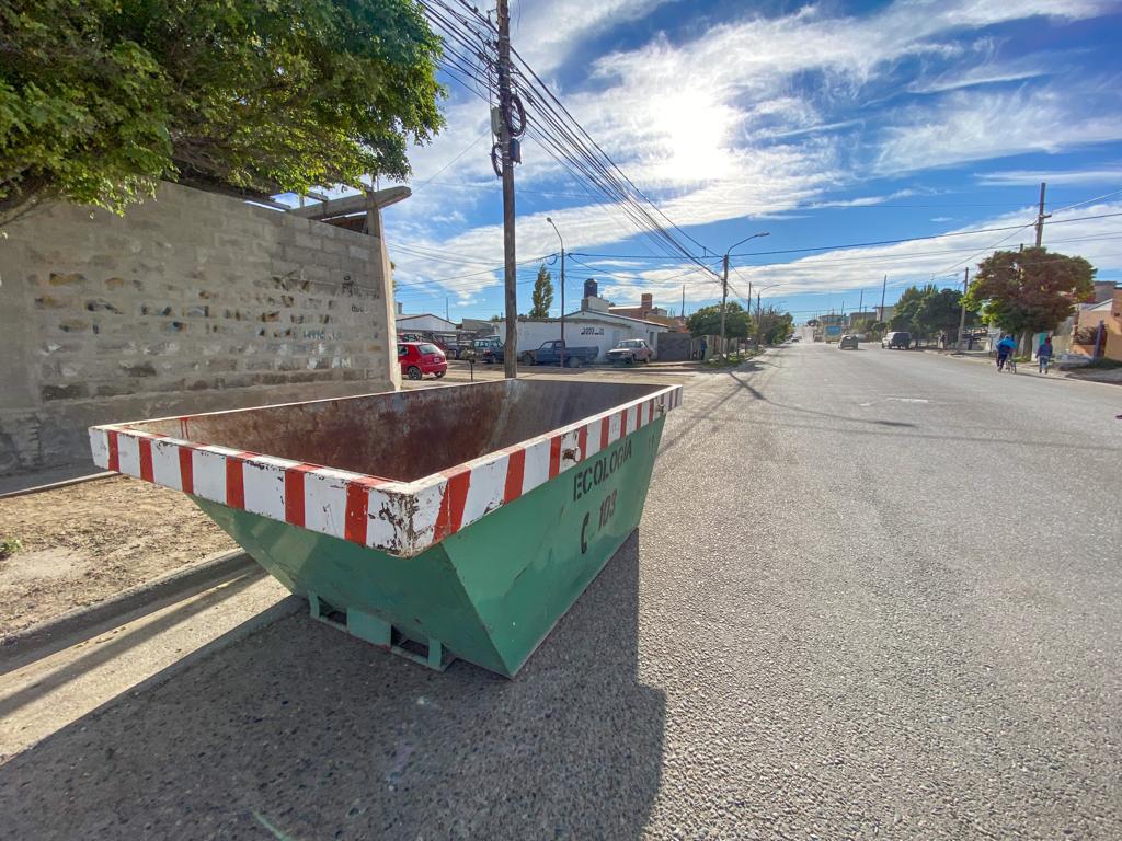 Madryn: La campaña de limpieza continúa recorriendo los barrios de la ciudad