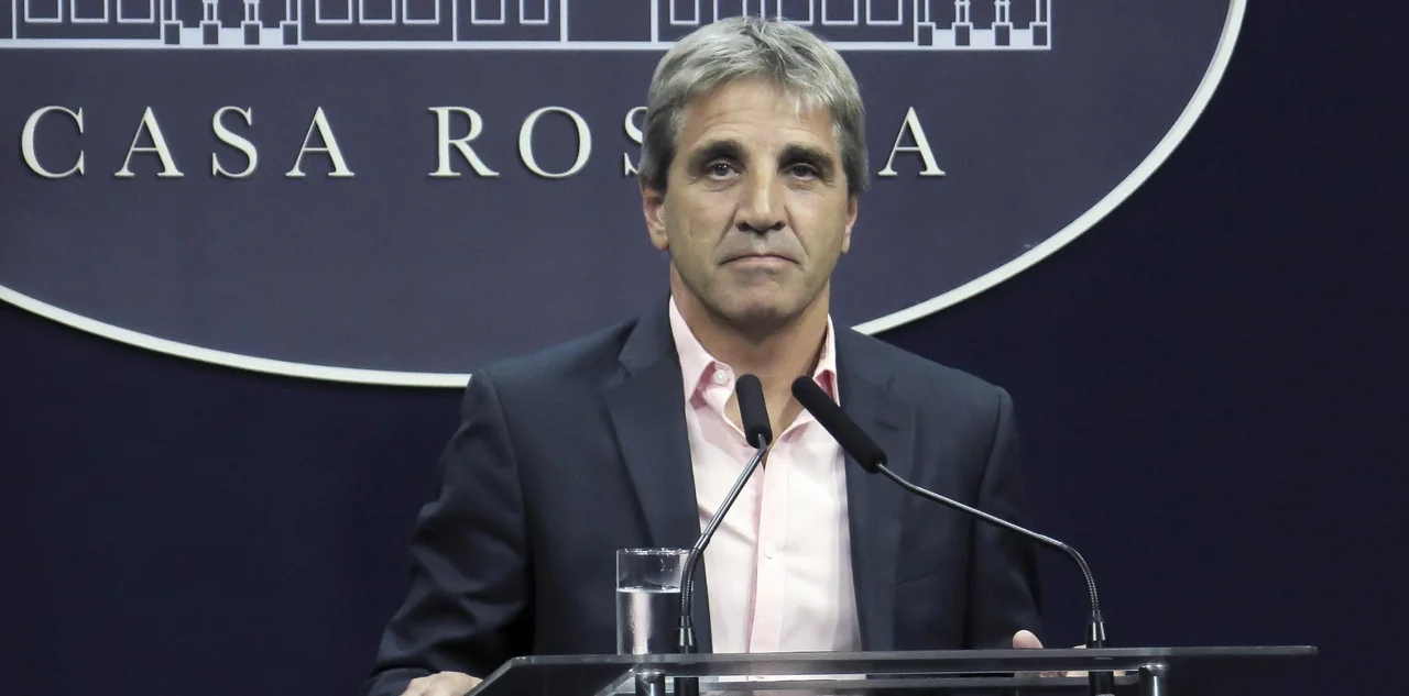 El Gobierno avanzó con una serie de medidas para flexibilizar el cepo cambiario: A quiénes alcanza