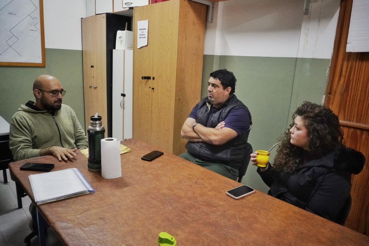 Funcionarios municipales se reunieron con la vecinal del Área 16 con la mira puesta en la salud animal y el ordenamiento ambiental