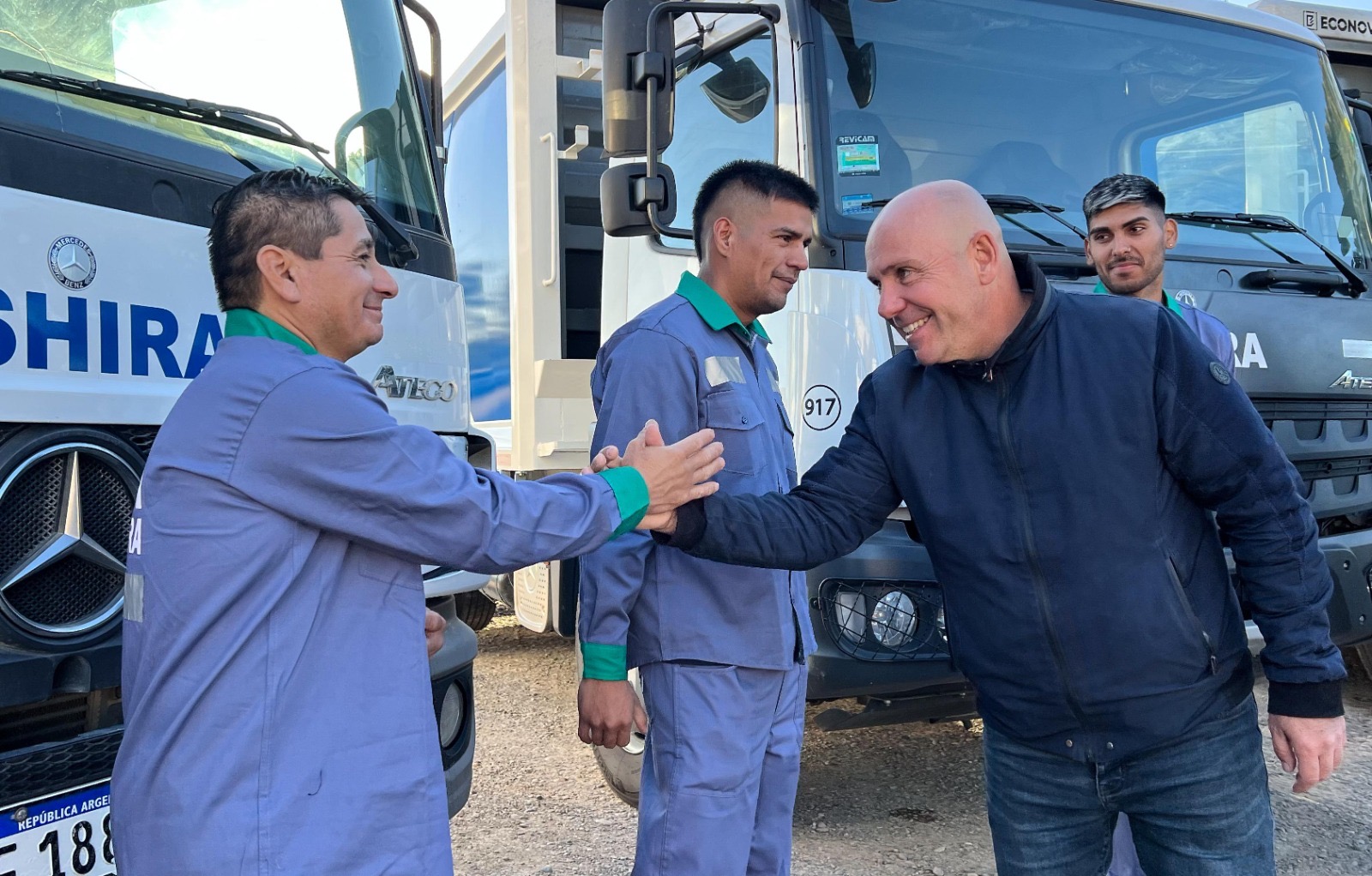 Sastre en la presentación de la nueva flota de camiones de Ashira: “Es fundamental que tomemos conciencia y no hagamos cosas que atenten contra una ciudad limpia y ordenada”