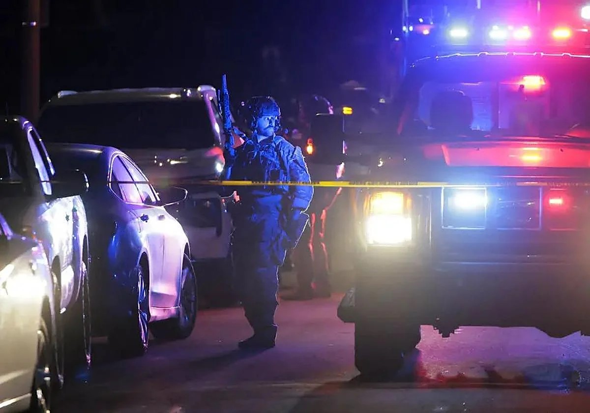 Tras el tiroteo, la Policía despliega un fuerte operativo en la casa del acusado que intentó atacar a Trump