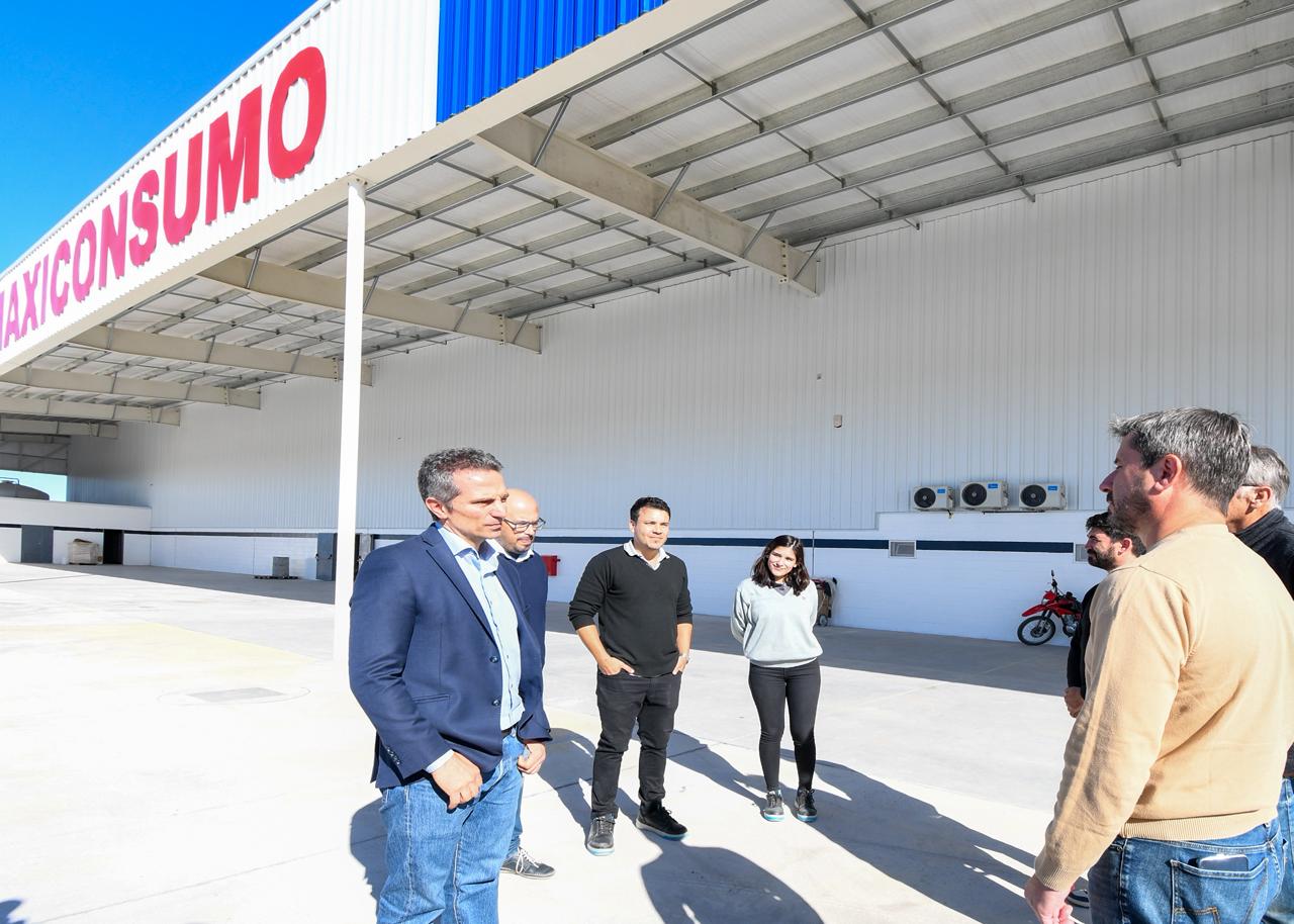 Merino destacó la generación de empleo local que impulsará la apertura de Maxiconsumo