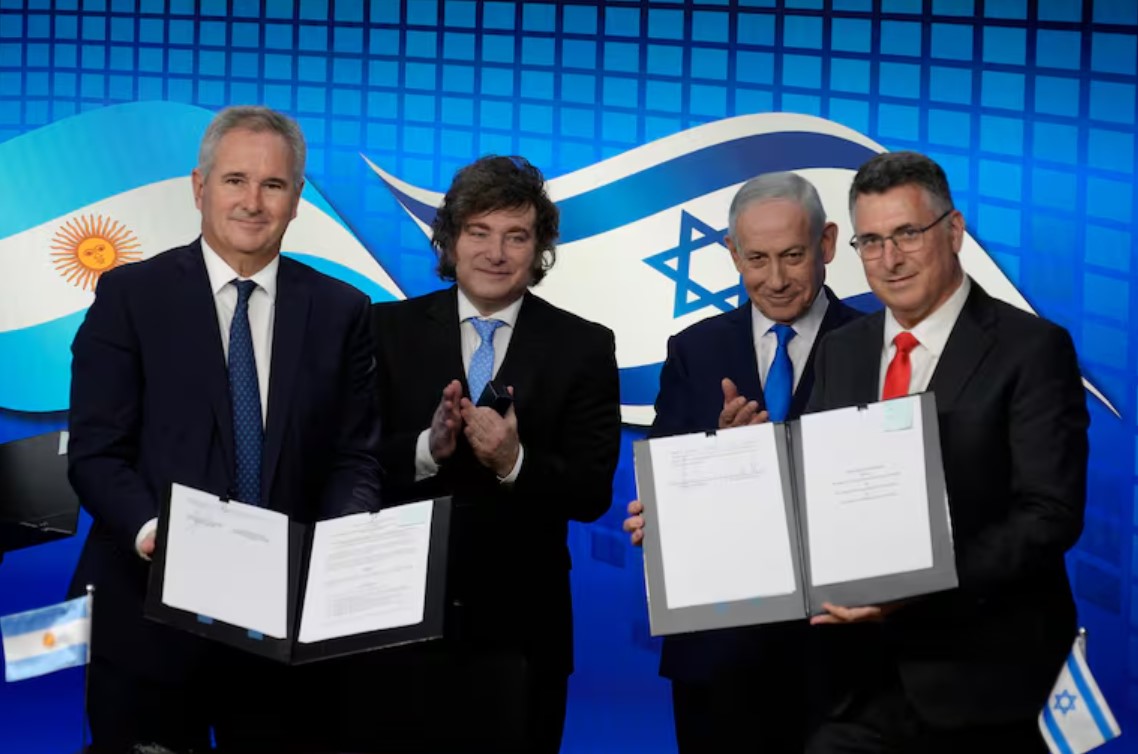 Milei se reunirá hoy con el presidente de Israel y recibirá una distinción de honor