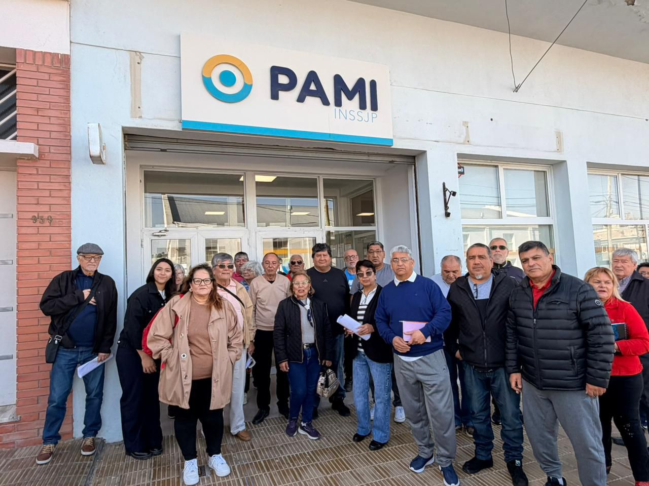 Centros de Jubilados de Chubut impulsan reclamo ante PAMI por cortes en las prestaciones