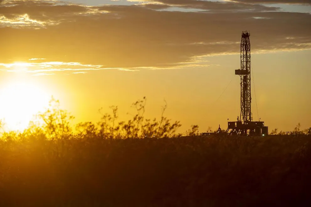 Neuquén aprobó la cesión de tres áreas entre Pluspetrol e YPF