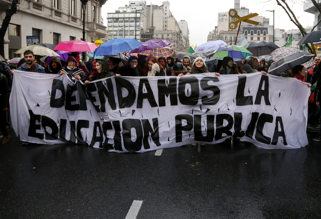 Los detalles del recorte del Gobierno en Educación que asciende a 78.000 millones de pesos