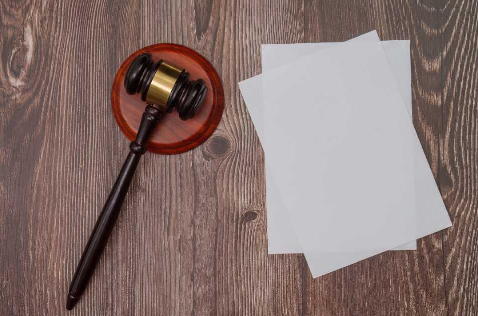 Condenaron a un hombre por hostigar y violar las restricciones de acercamiento hacia su expareja