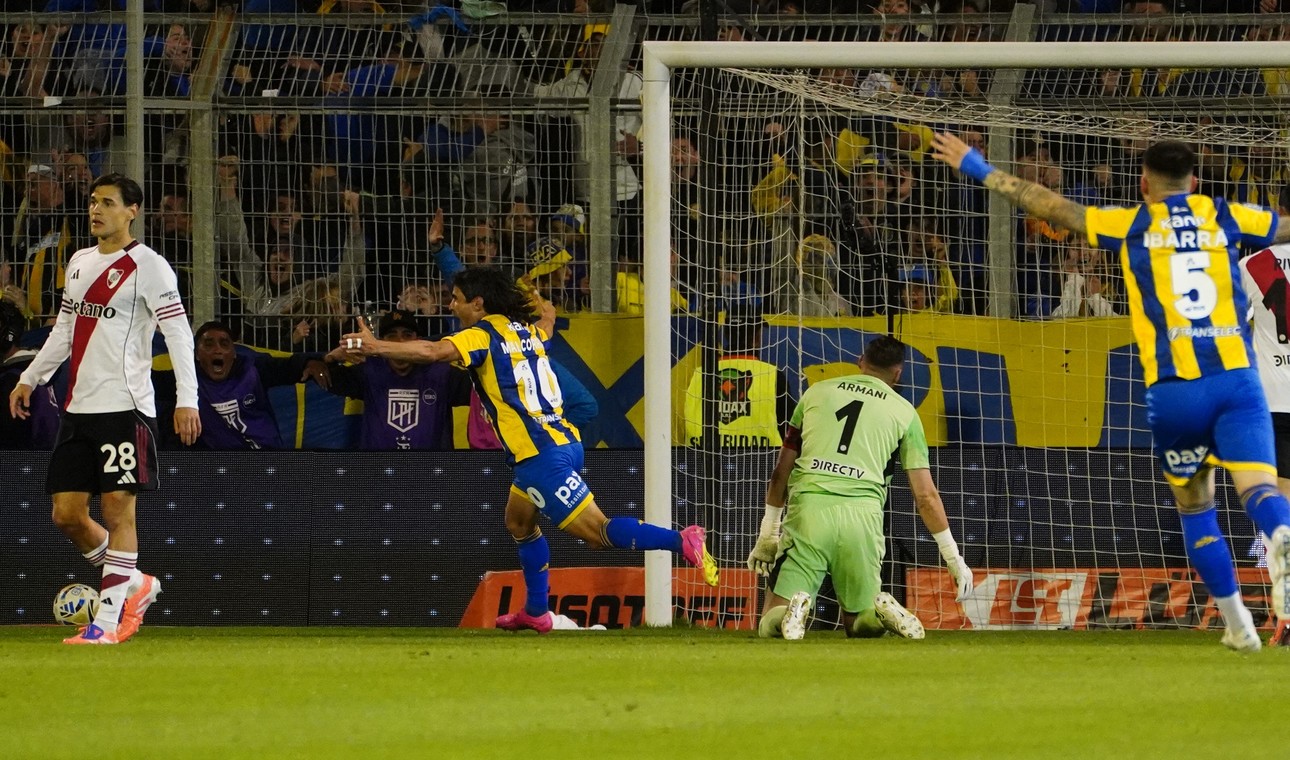 River y Rosario Central se enfrentan por un lugar en la final del Torneo Apertura