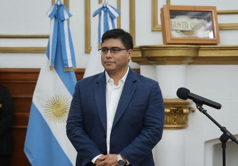 Santa Cruz sostiene las fuentes laborales docentes hasta febrero 2027